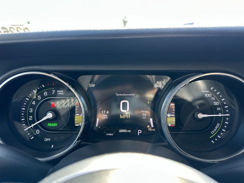 Used 2023 Jeep Wrangler Unlimited Sahara w/ Cold Weather Group image 23