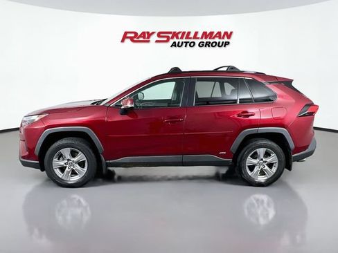 Used 2023 Toyota RAV4 XLE w/ Convenience Package AWD/4WD image 4