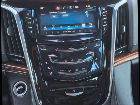 Used 2015 Cadillac Escalade ESV Luxury AWD/4WD image 15