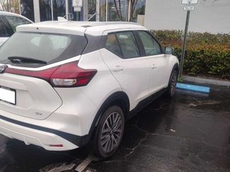 Used 2023 Nissan Kicks SV video 2