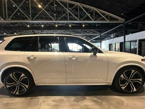 Used 2022 Volvo XC90 T8 R-Design w/ Advanced Package AWD/4WD image 6