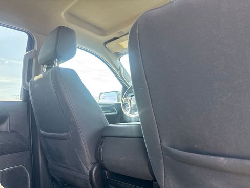 Used 2023 Chevrolet Silverado 1500 LT AWD/4WD image 28