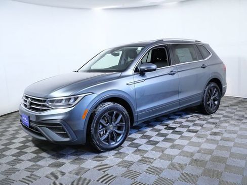 Used 2022 Volkswagen Tiguan SE image 5