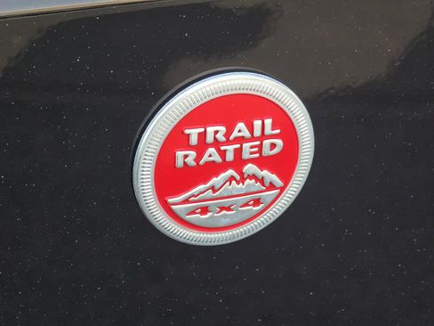 Used 2015 Jeep Wrangler Unlimited Rubicon image 20