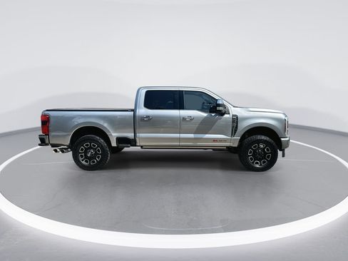 Used 2024 Ford F250 Platinum AWD/4WD image 9