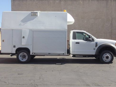 Used 2020 Ford F550 2WD Regular Cab Super Duty image 13