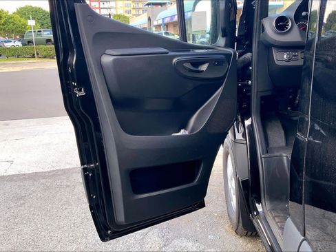 New 2026 Mercedes-Benz Sprinter 2500 image 17