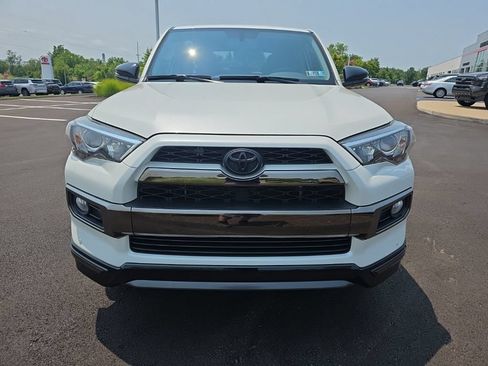 Used 2019 Toyota 4Runner Limited AWD/4WD image 2