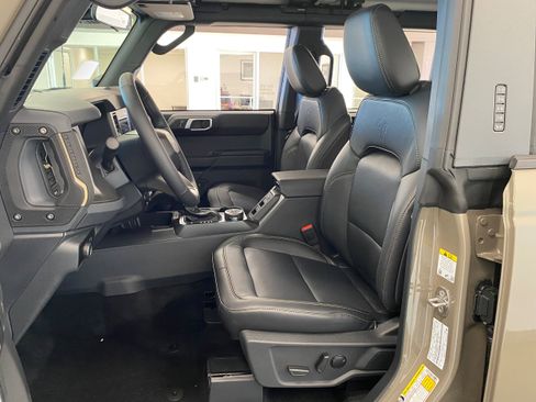 New 2026 Ford Bronco Badlands AWD/4WD image 16