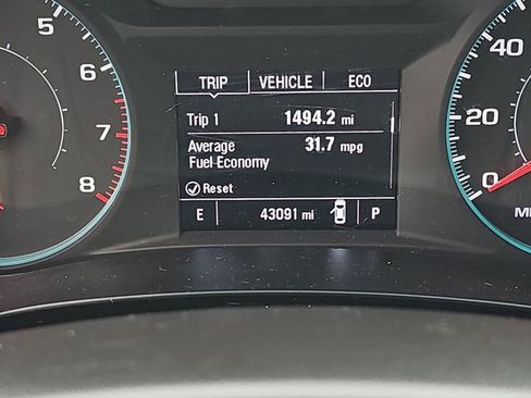 Used 2025 Chevrolet Malibu LT image 21