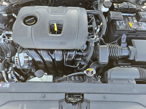 Certified 2023 Kia Forte LXS image 30