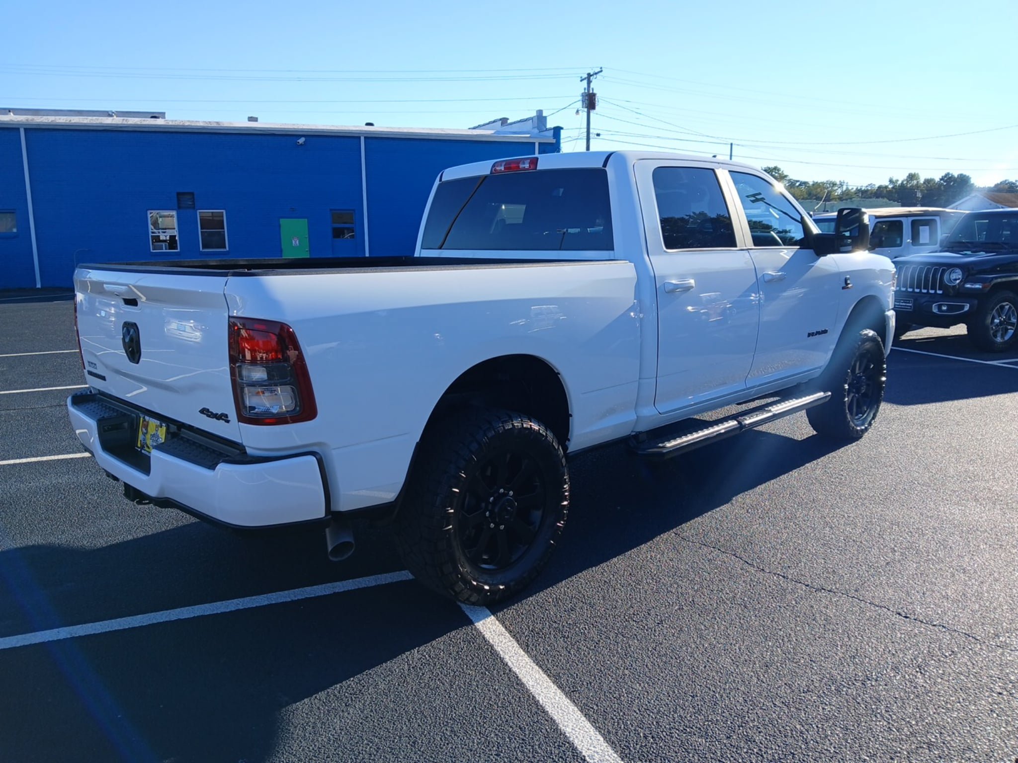 Certified 2024 RAM 2500 Big Horn w/ Night Edition AWD/4WD image 3