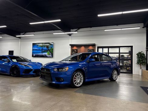 Used 2015 Mitsubishi Lancer Evolution GSR image 4