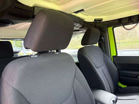 Used 2013 Jeep Wrangler Sport w/ Connectivity Group AWD/4WD image 26