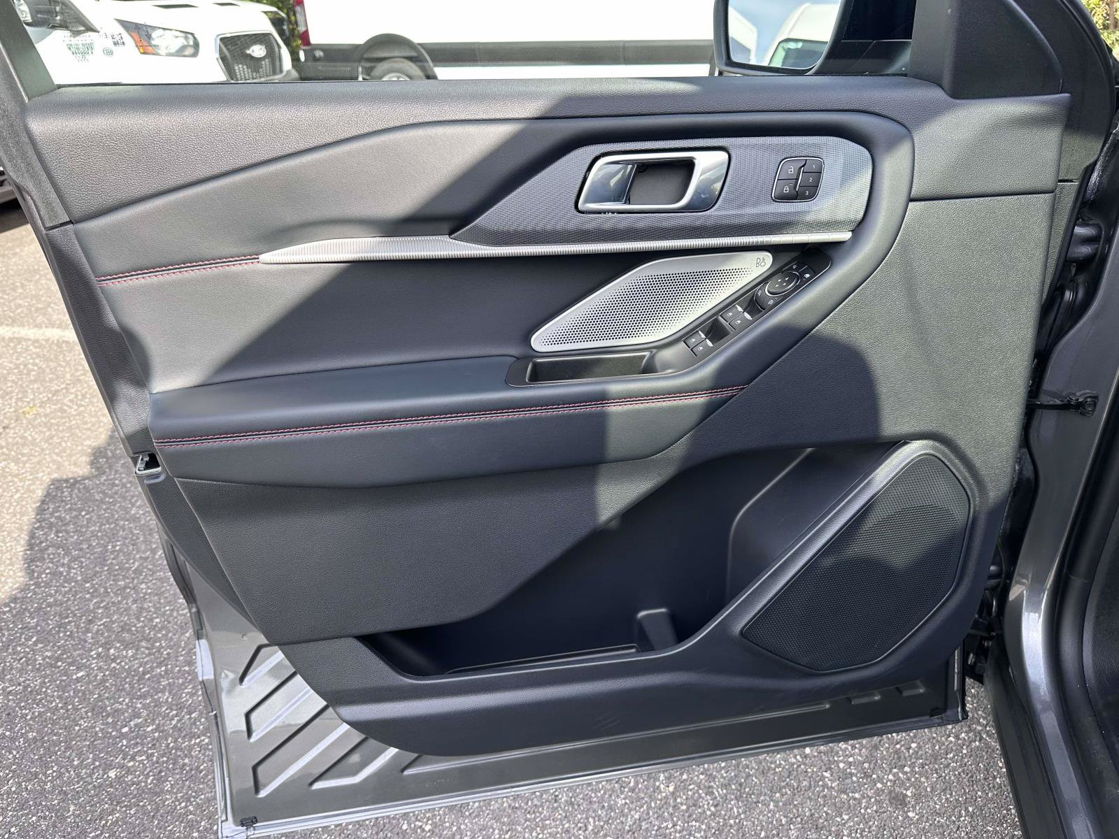 Used 2026 Ford Explorer ST w/ Sun And Sound Package AWD/4WD image 9
