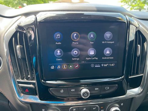 Used 2021 Chevrolet Traverse Premier AWD/4WD image 38
