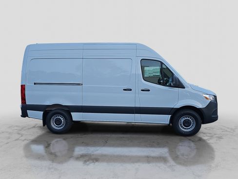 New 2026 Mercedes-Benz Sprinter 2500 image 4