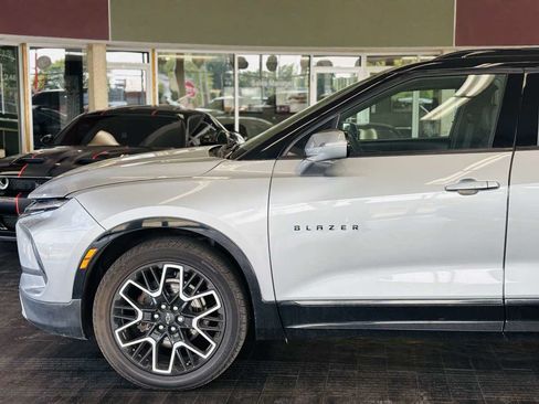 Used 2023 Chevrolet Blazer RS w/ Driver Confidence II Package AWD/4WD image 16