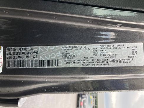 New 2025 Jeep Gladiator Sport image 24