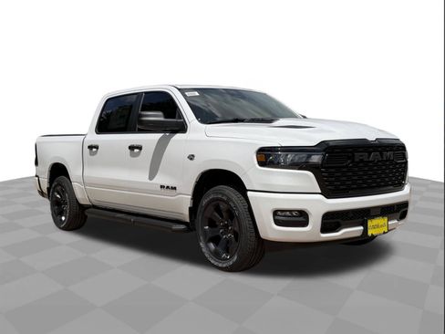 New 2026 RAM 1500 Express AWD/4WD image 3