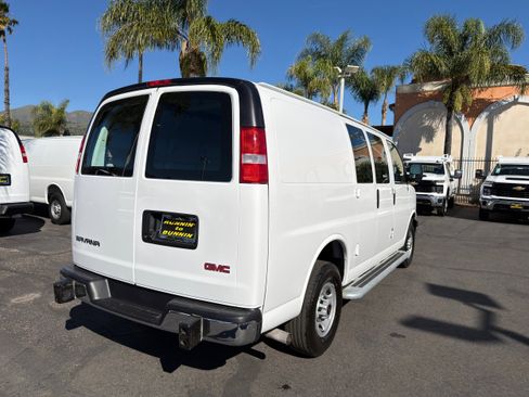 Used 2024 GMC Savana 2500 w/ Driver Convenience Package image 8