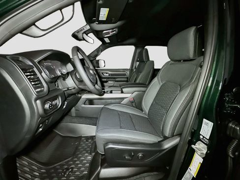 New 2026 RAM 1500 4x4 Crew Cab image 14
