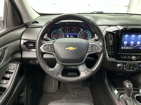 Certified 2020 Chevrolet Traverse LT w/ LT Premium Package AWD/4WD image 16