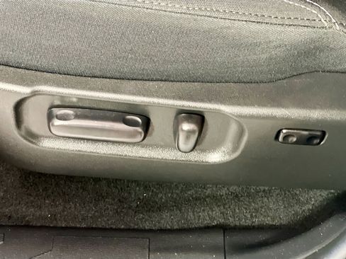 Used 2023 Toyota Tacoma TRD Off-Road image 15