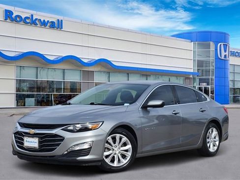 Used 2024 Chevrolet Malibu LT image 1