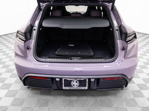 New 2025 Porsche Macan 4S Electric image 32