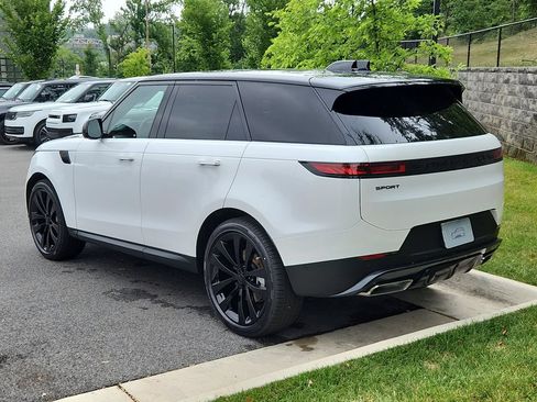 New 2026 Land Rover Range Rover Sport SE AWD/4WD image 12
