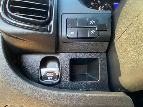 Used 2025 RAM ProMaster 2500 w/ Convenience Group image 16