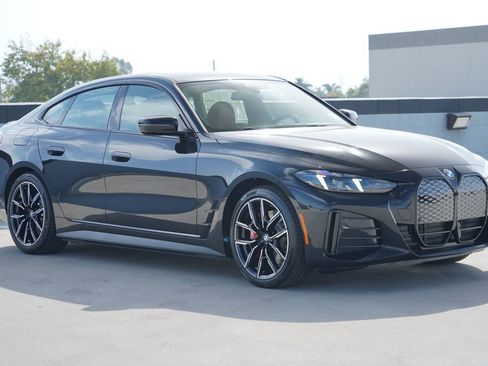New 2026 BMW i4 eDrive40 w/ M Sport Package RWD image 3