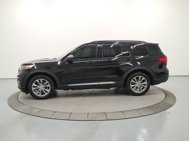Used 2023 Ford Explorer XLT w/ Equipment Group 202A RWD image 5