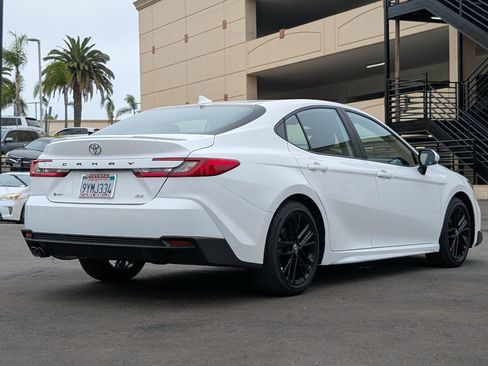 Used 2026 Toyota Camry SE w/ Convenience Package FWD image 13