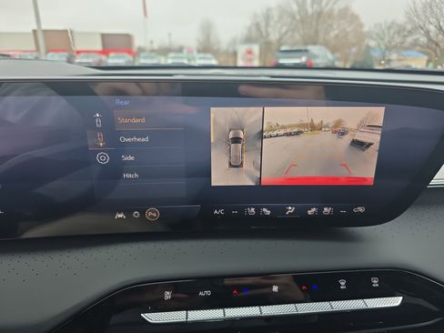 New 2026 Buick Enclave Avenir w/ Super Cruise Package image 2