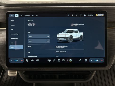 Used 2024 Rivian R1T Adventure Quad AWD/4WD image 27