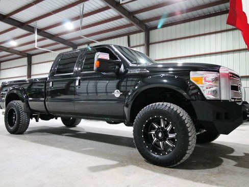 Used 2015 Ford F350 Platinum image 16