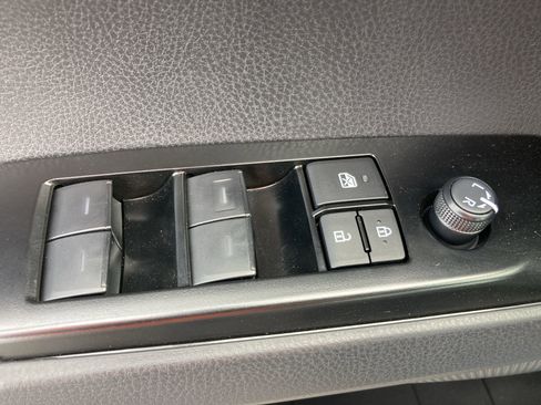 Certified 2026 Toyota Camry SE image 15