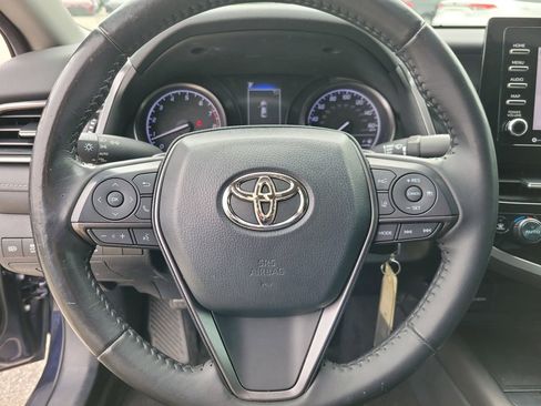 Used 2022 Toyota Camry SE image 18