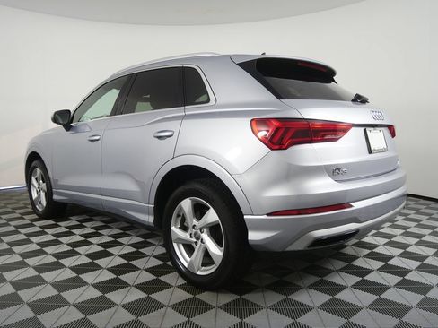 Used 2020 Audi Q3 2.0T Premium AWD/4WD image 5
