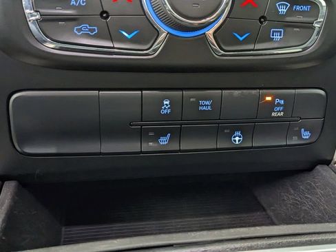 Used 2019 RAM 1500 Classic Warlock image 27