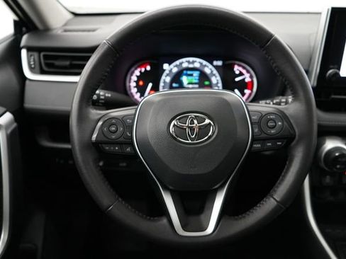 Used 2023 Toyota RAV4 XLE w/ Convenience Package image 16