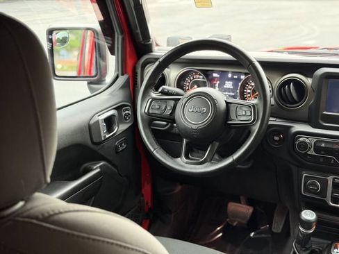 Used 2018 Jeep Wrangler Unlimited Sport S AWD/4WD image 29