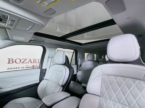 New 2026 Lincoln Navigator L Black Label AWD/4WD image 24