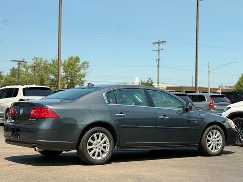 Used 2011 Buick Lucerne CXL FWD image 31