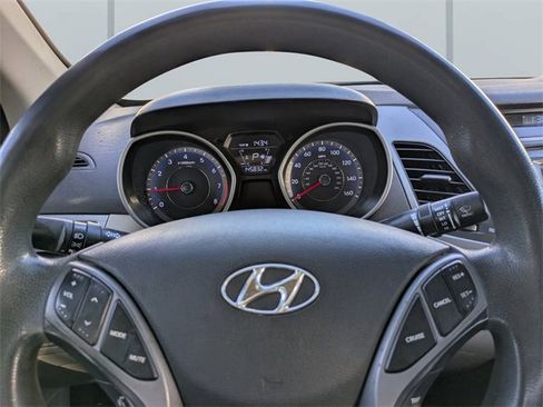 Used 2016 Hyundai Elantra SE w/ Option Group 02 image 26