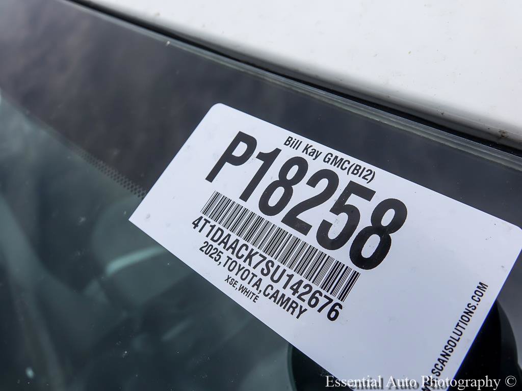Used 2025 Toyota Camry SE FWD image 27