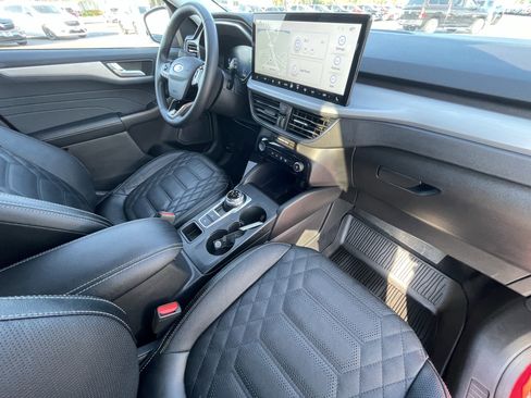 Used 2024 Ford Escape SE w/ PHEV Premium Package image 41