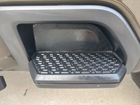 Used 2023 Chevrolet Silverado 2500 LT w/ Convenience Package image 37